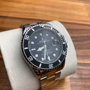 rolex submariner Silver and black